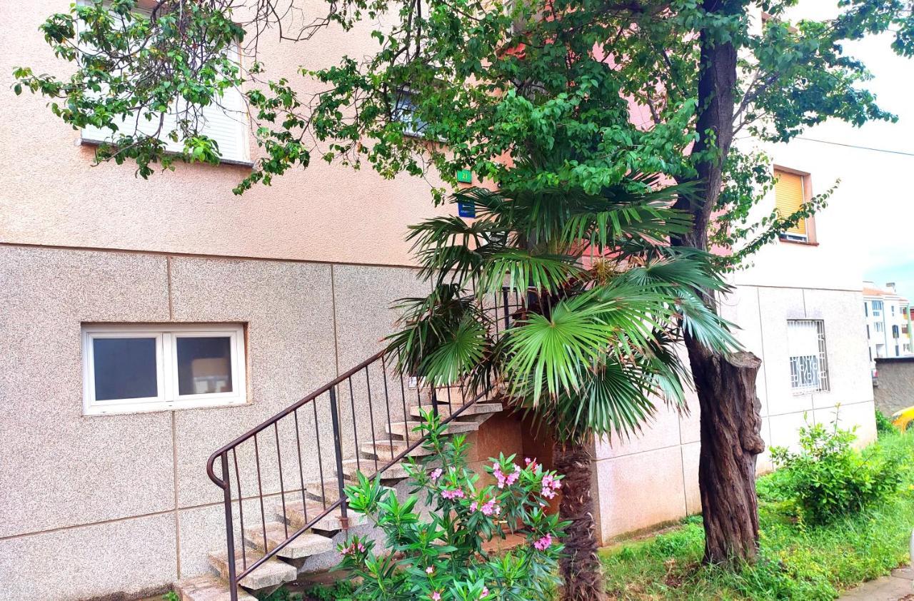 Apartman Levi Pula Exterior foto